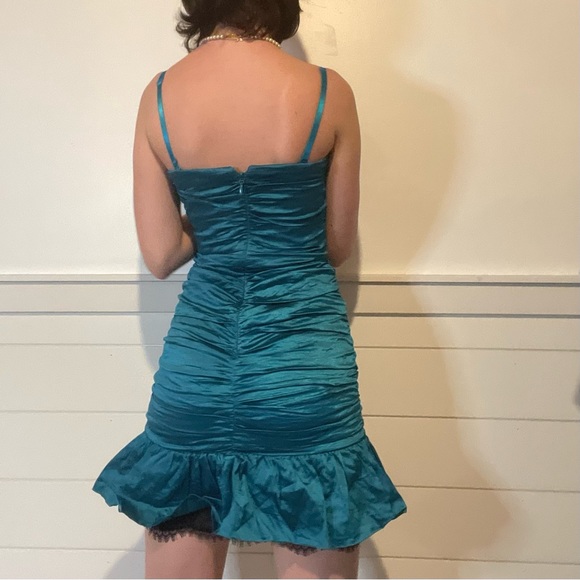 BCBG MAXAZRIA ruched mini dress - Picture 4 of 13